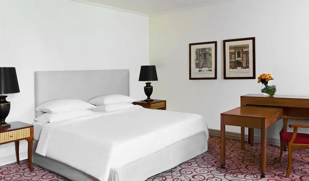 Sheraton Diana Majestic Milán 4*,